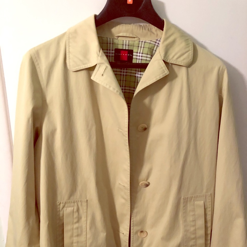 Gallery raincoat